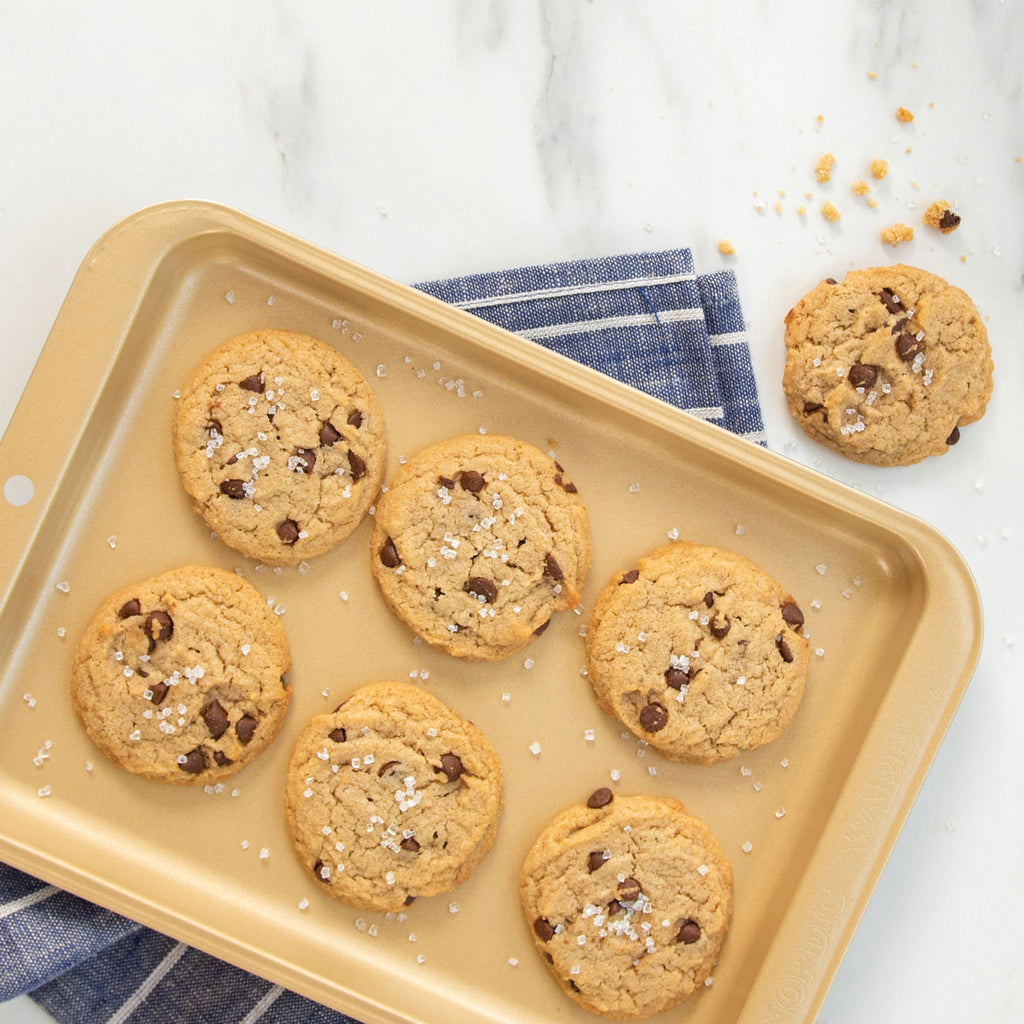 Nonstick Compact Baking Sheet 25.5 x 18 x 3cm