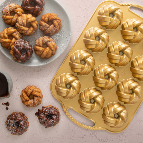 75th Anniversary Braided Mini Bundt Pan 37.5 x 25 x 4cm