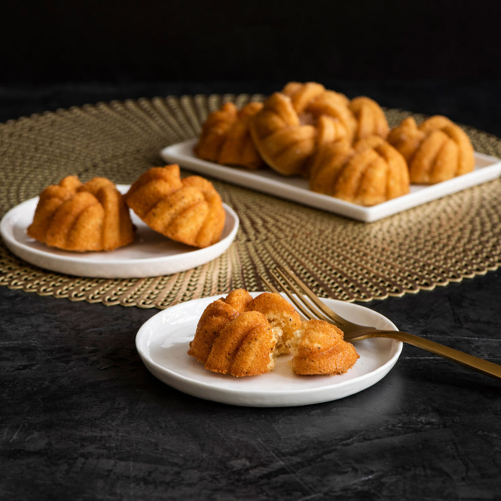 75th Anniversary Braided Mini Bundt Pan 37.5 x 25 x 4cm