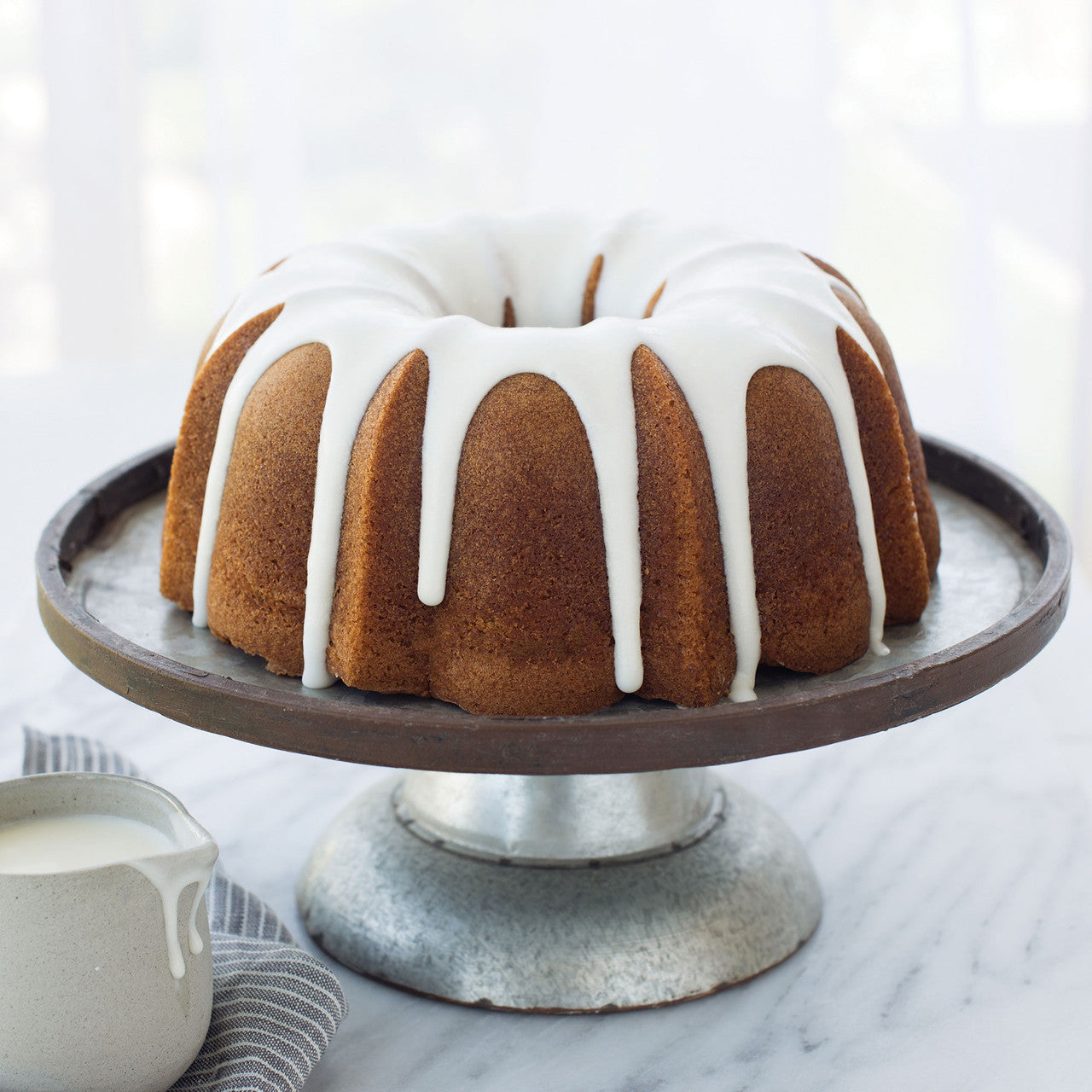 Large Anniversary Bundt Pan 30.5 x 27 x  11.5cm