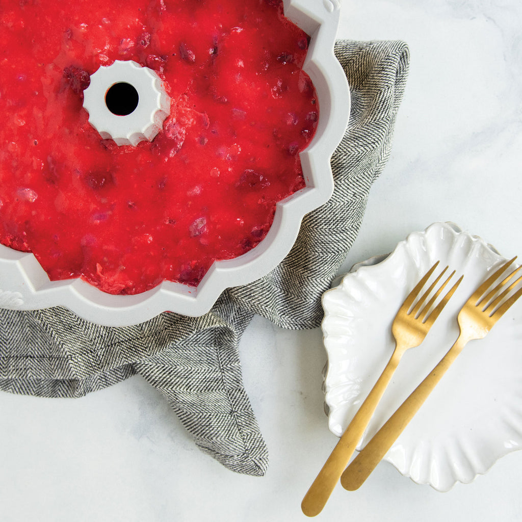 Large Anniversary Bundt Pan 30.5 x 27 x  11.5cm