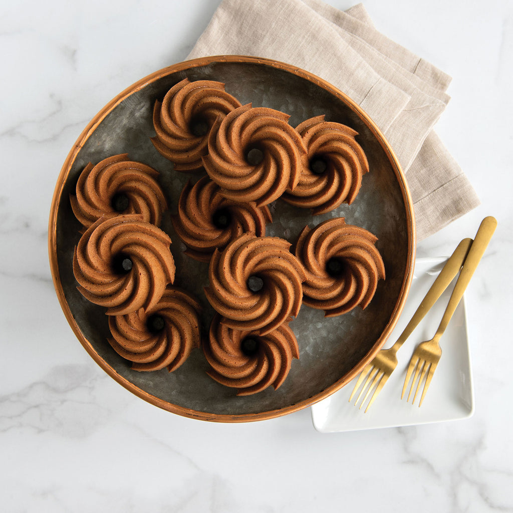 Heritage Bundtlette Pan 38 x 22.5 x 4.5cm