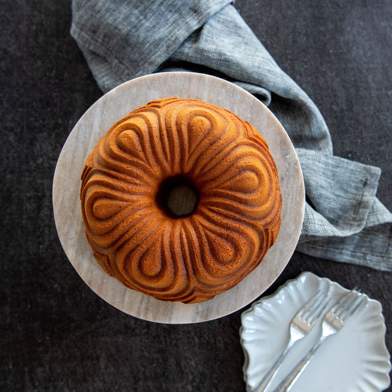 Chiffon Bundt Pan 24.5 x 24.5 x 9.5cm