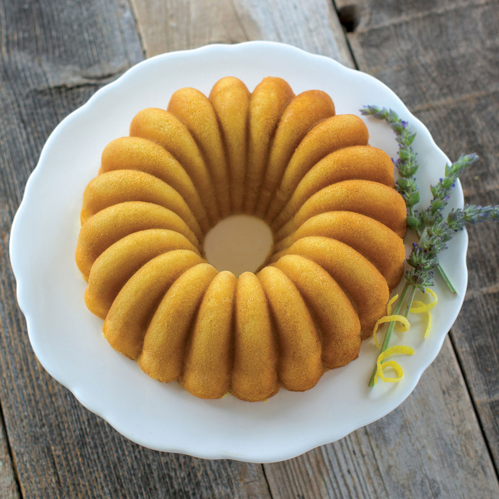 Elegant Party Bundt Pan 23.5 x 24 x 9.5cm