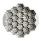 Honeycomb Pull-Apart Dessert Pan, 31.1 x 29.5 x 5.8cm