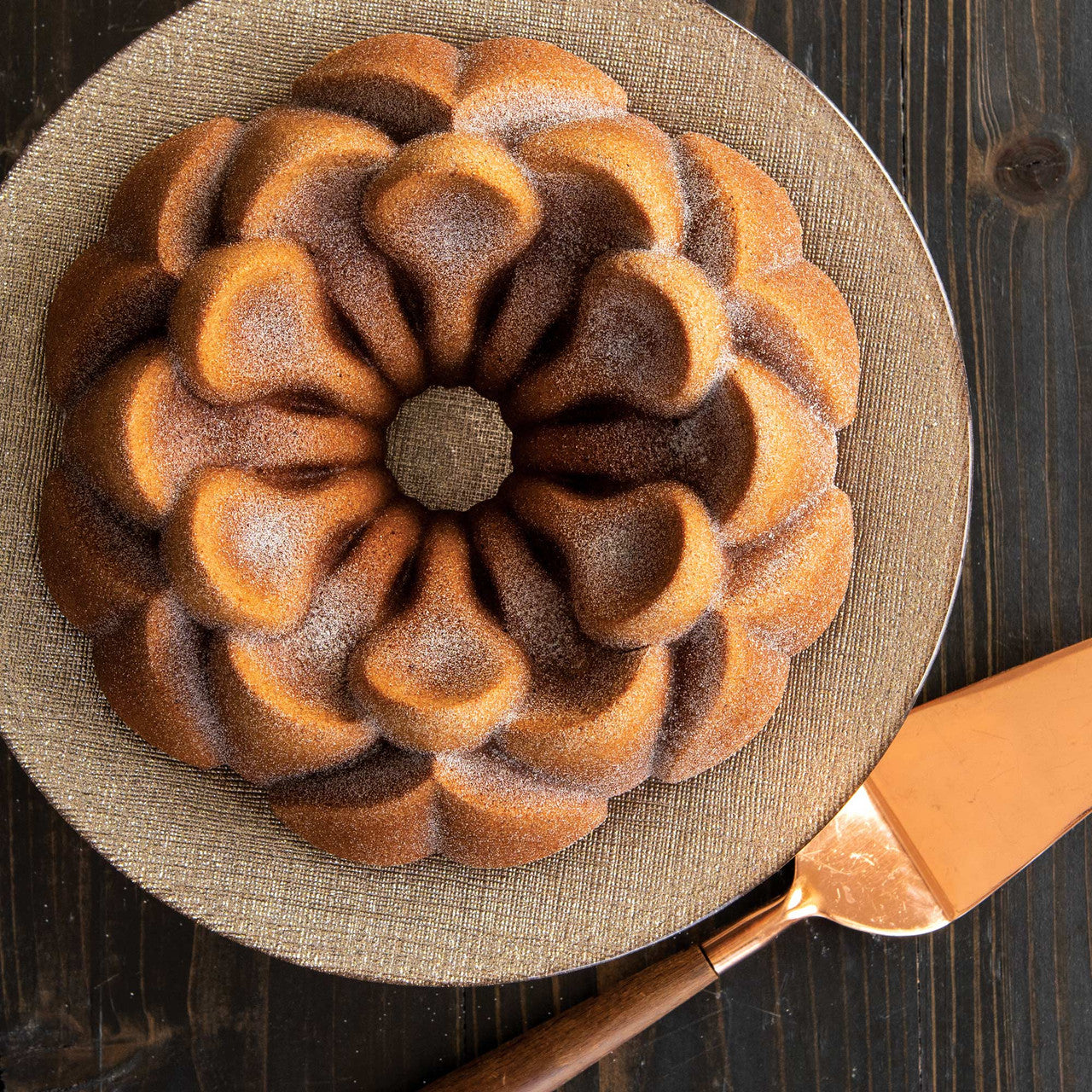 Magnolia Bundt® Pan 25 x 25 x 9.5cm