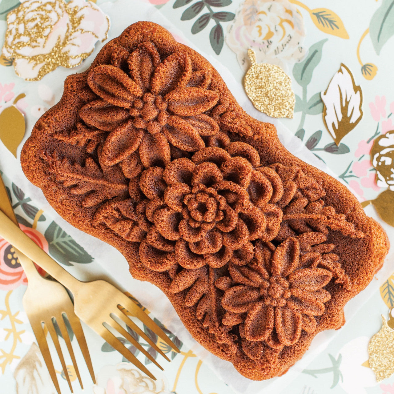 Wildflower Loaf Pan 24 x 14.5 x 7.5cm