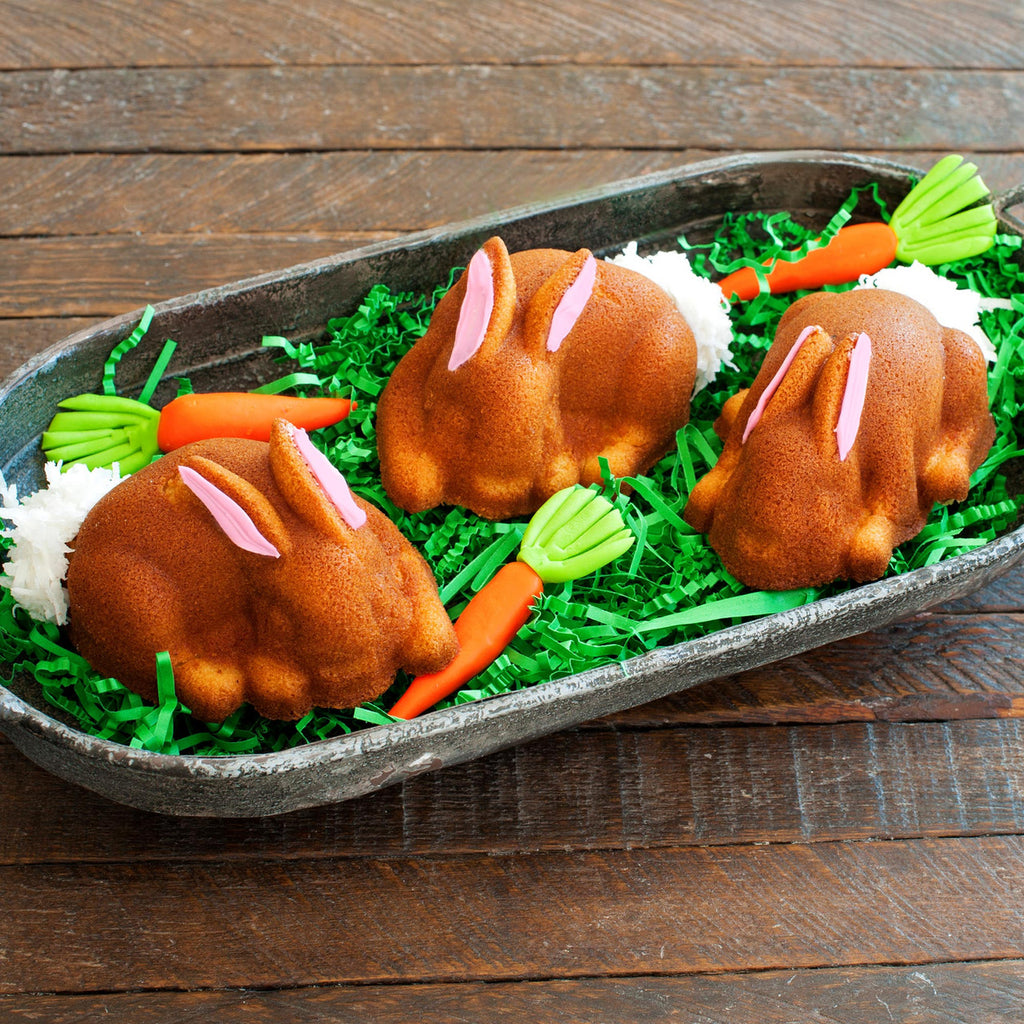 Baby Bunny Cakelet Pan 31 x 31 x 6cm
