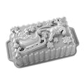 Santa's Sleigh Loaf Pan, 25.6 x 14.5 x 7.9cm