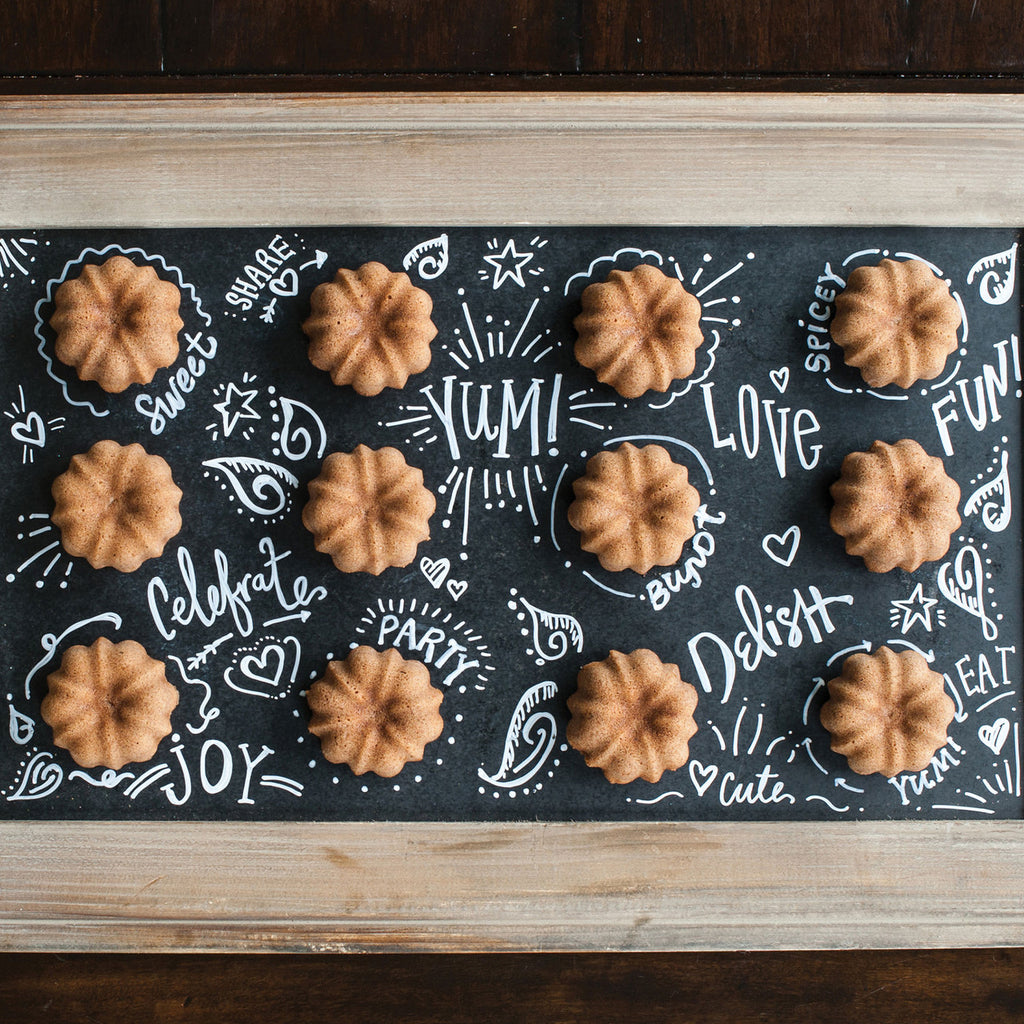 Mini Bundt Cupcake Pan 24 x 33 x 3cm