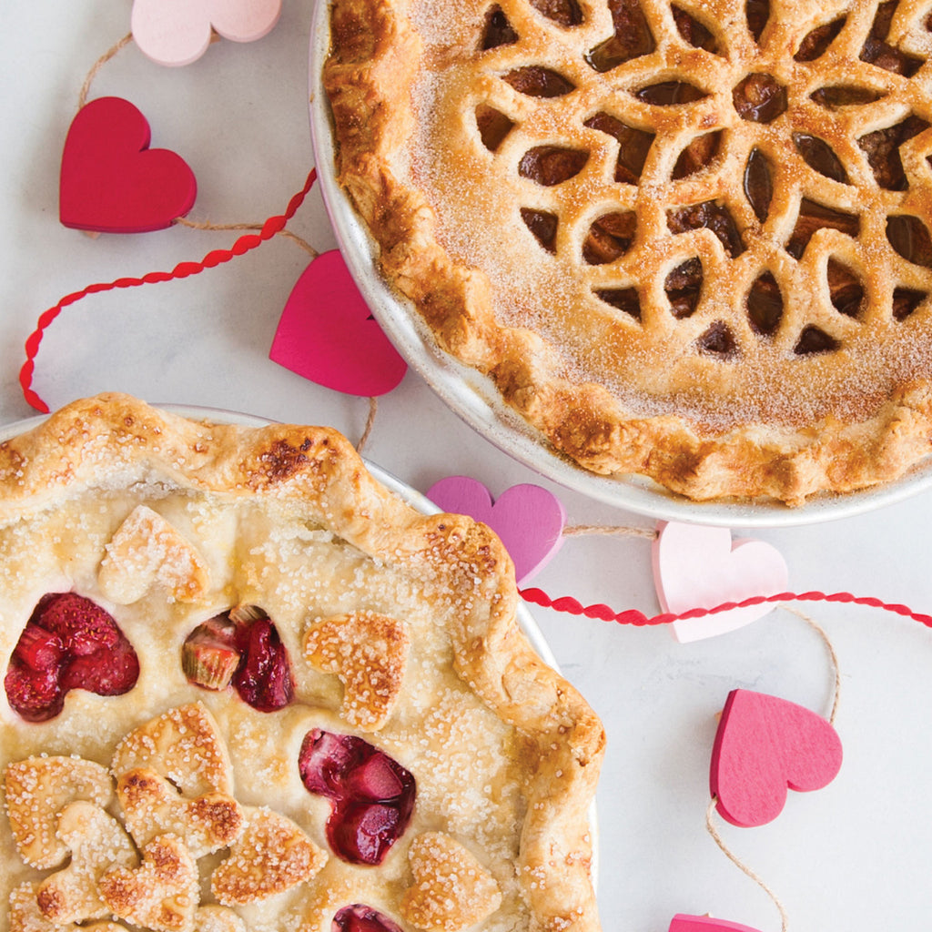 Hearts And Lattice Pie Top Cutter 31.5 x 36 x 2cm